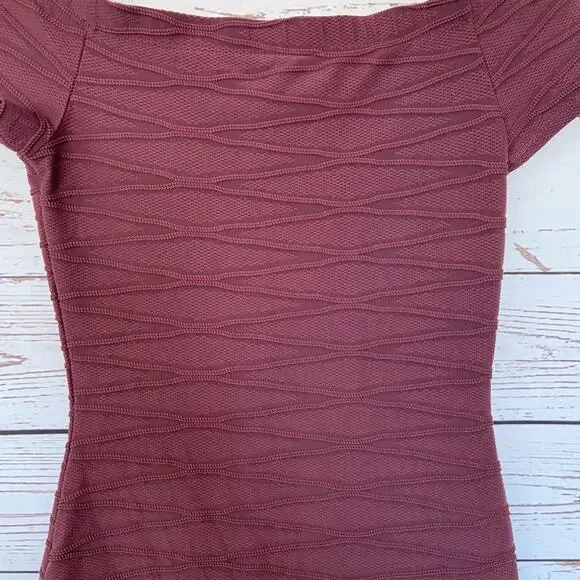 Windsor M Plum Textured Off Shoulder Bodycon Short Mini Cocktail Party Dress - Picture 6 of 8